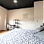 506 Great Location AC 1Bdrm 1bath apt Rooftop