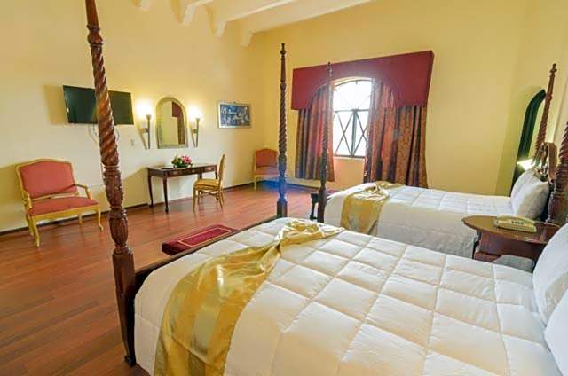 Hotel Castillo de Santa Cecilia