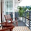 Hollywood Hills Hotel
