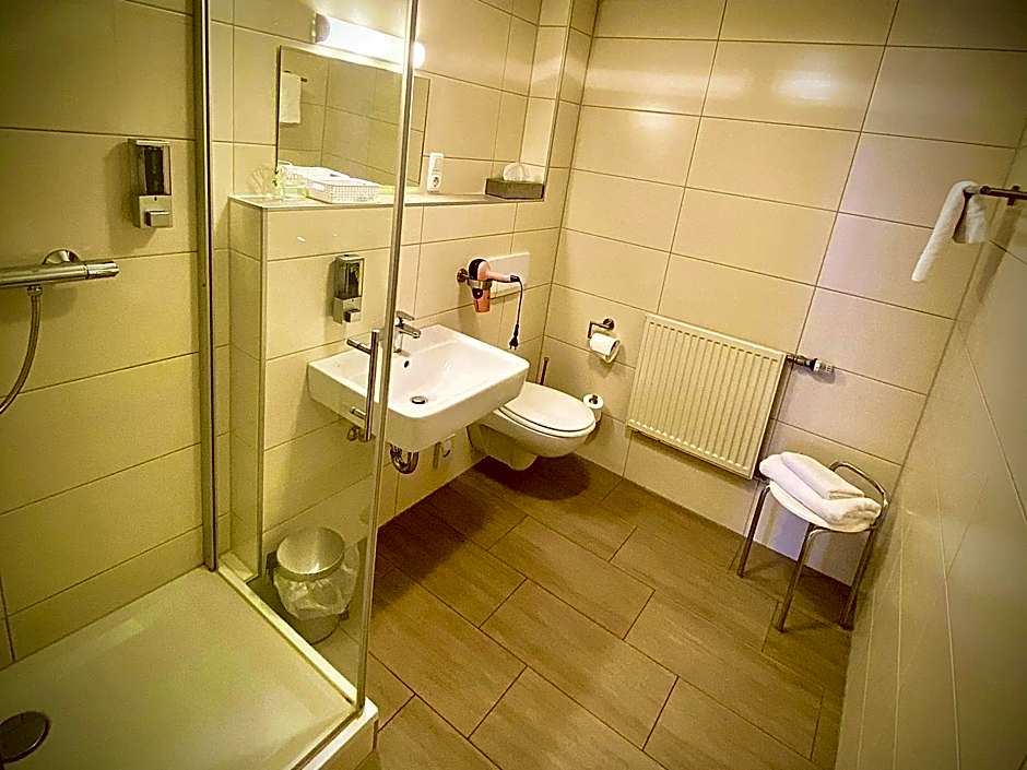 Meister BÄR HOTEL Am Wald