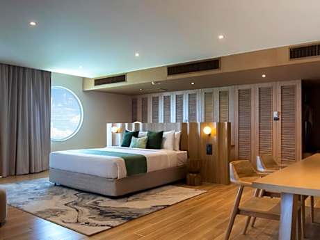 Ocean View One Bedroom Suite