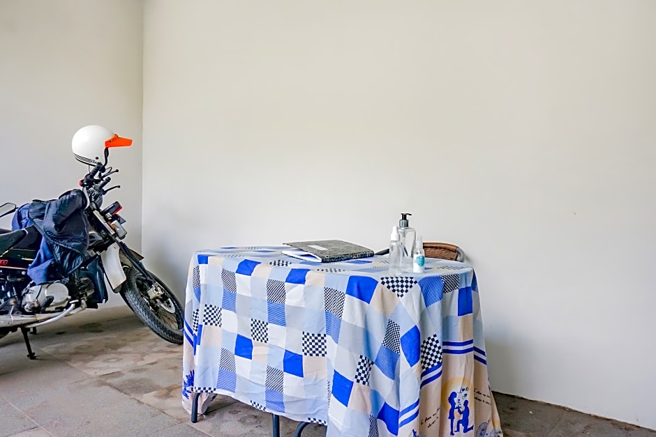 OYO 90220 Pendowo Limo