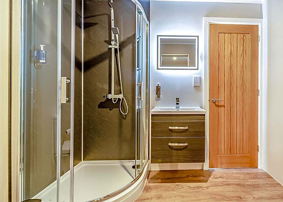 Woodland Lakes Boutique Lodges