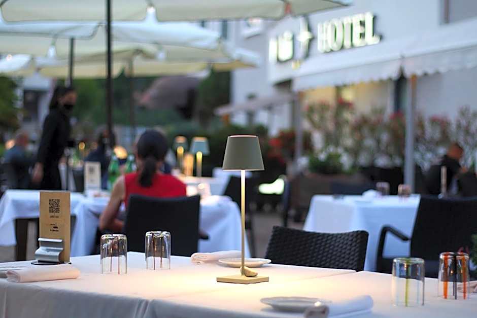 Poli Hotel