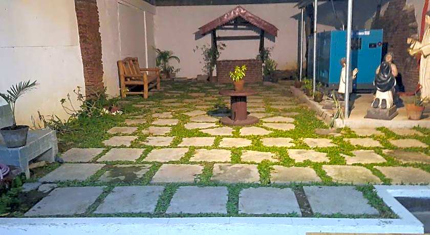 Escolta's Homey Lodge