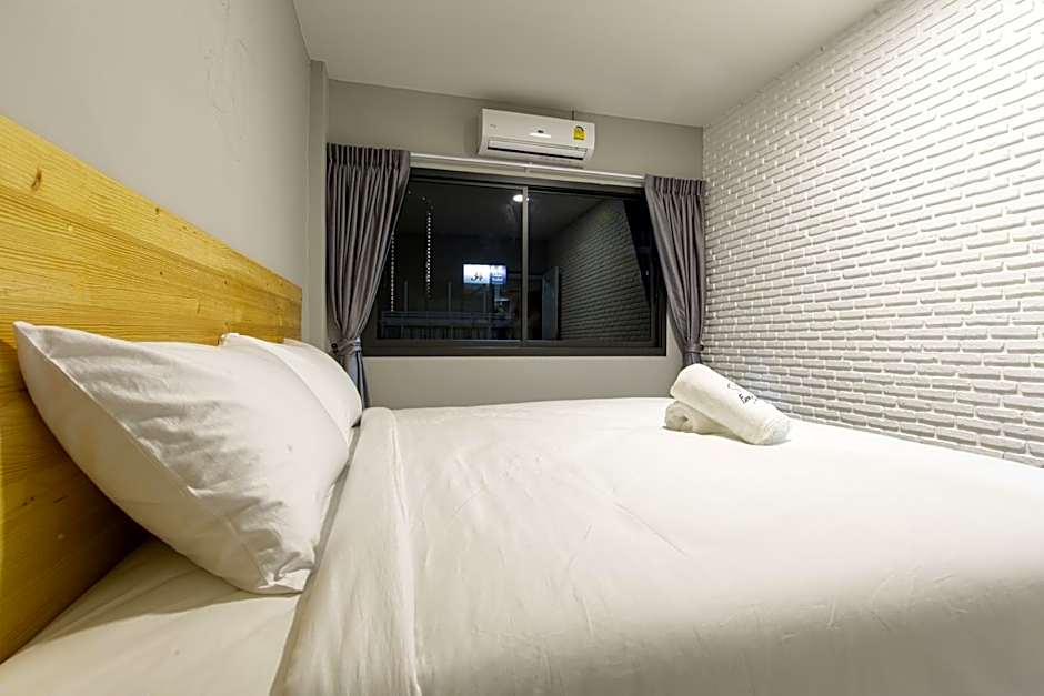 Fine Bed Hotel