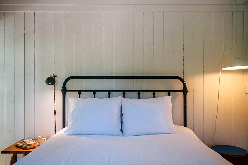 Johnson's Beach Cabins and Campground