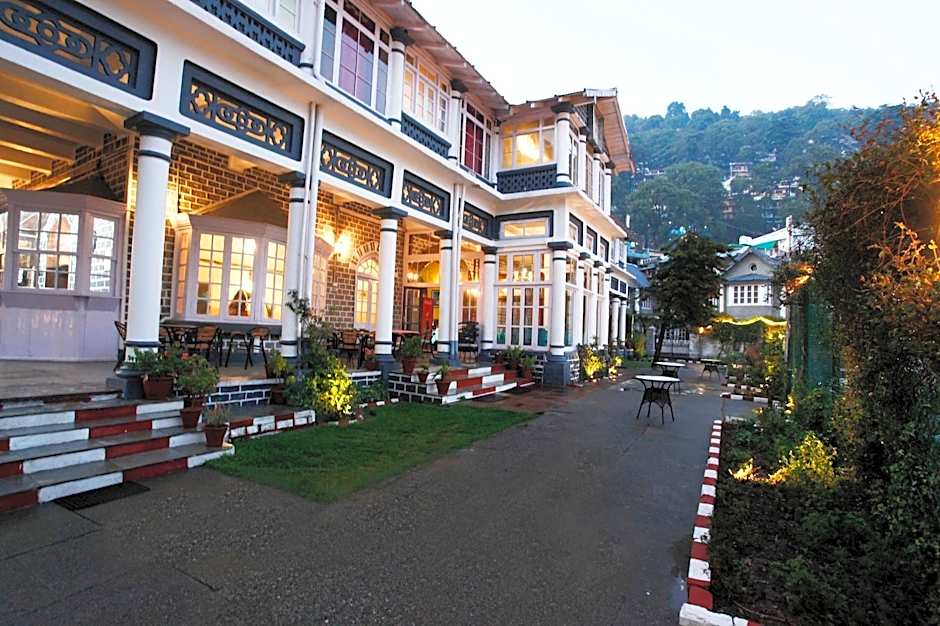 The Palace Belvedere Hotel