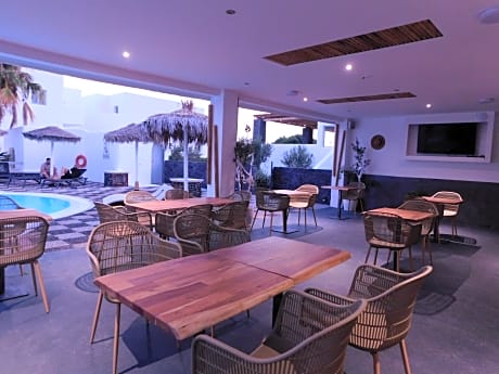 Sandy's Paradise Infinity