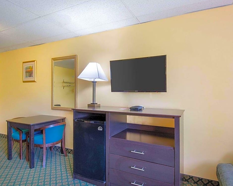 Econolodge Framingham-Boston