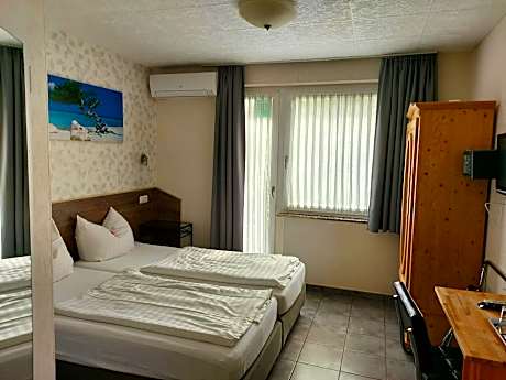 Small Twin Room