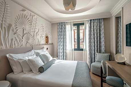 Deluxe connecting Room