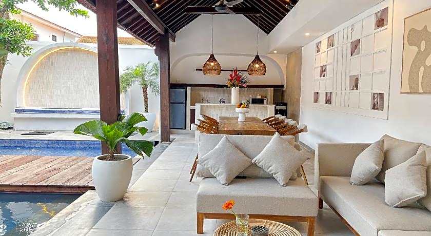 Apple Villa and Studio Seminyak