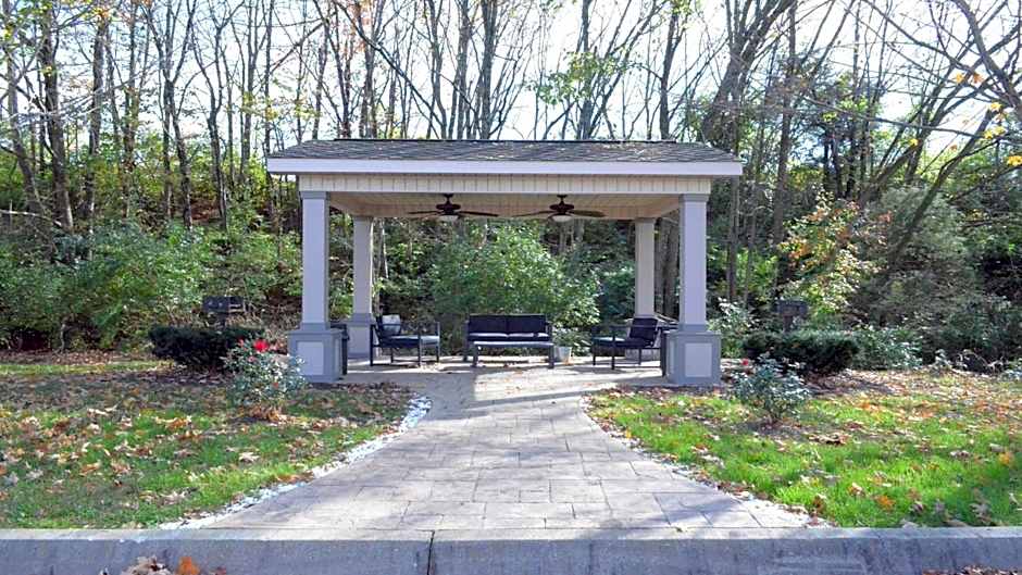 Holiday Inn Express & Suites Morristown By IHG