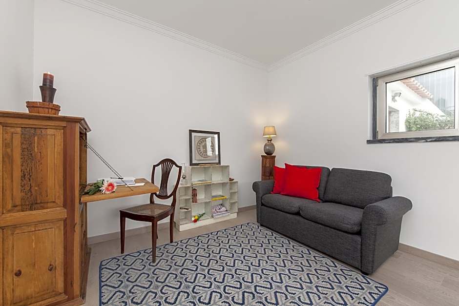 Beachouse - Surf, Bed & Breakfast