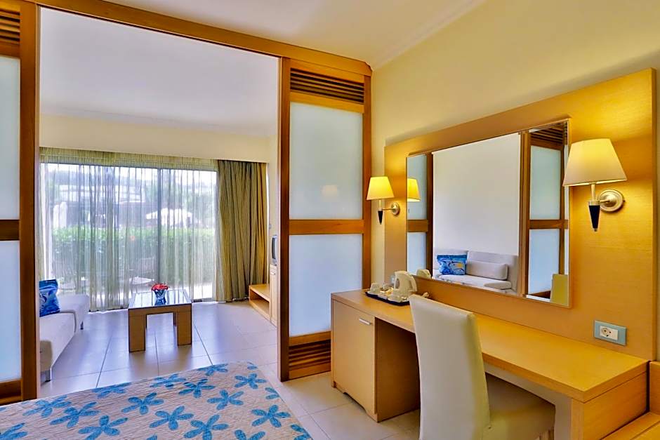 Sol Cosmopolitan Rhodes