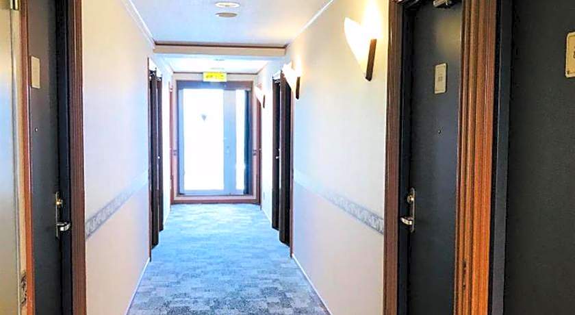 Toyoko Inn Okinawa Naha Kokusai-Dori Miebashi-Eki