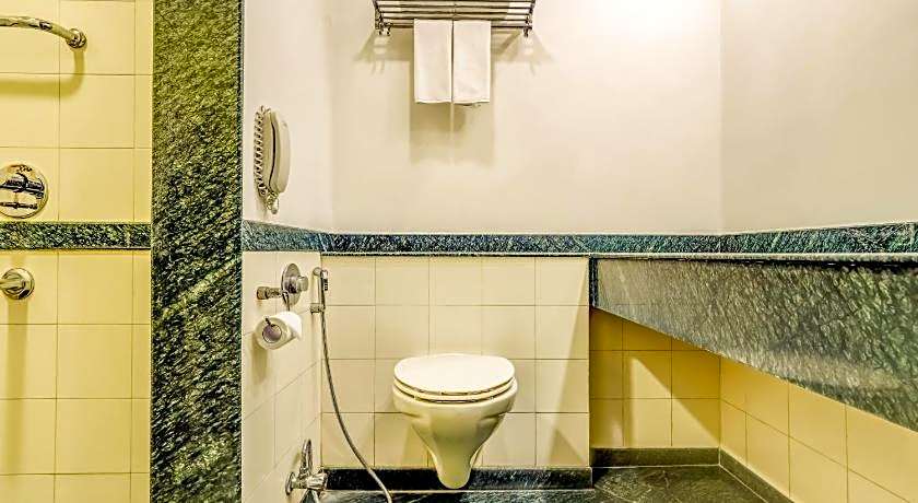 Lemon Tree Hotel East Delhi Mall