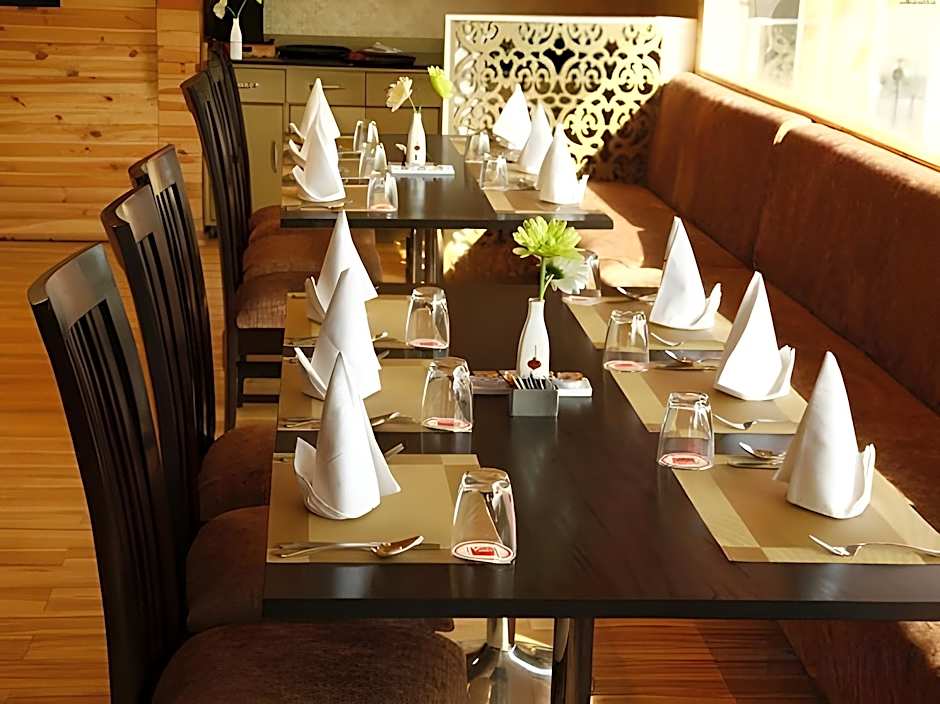 MB Clarks Inn Moradabad