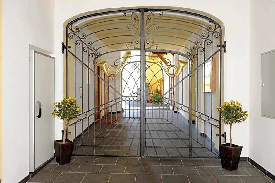 Hotel-Gasthof-Fleischerei - Zur alten Post