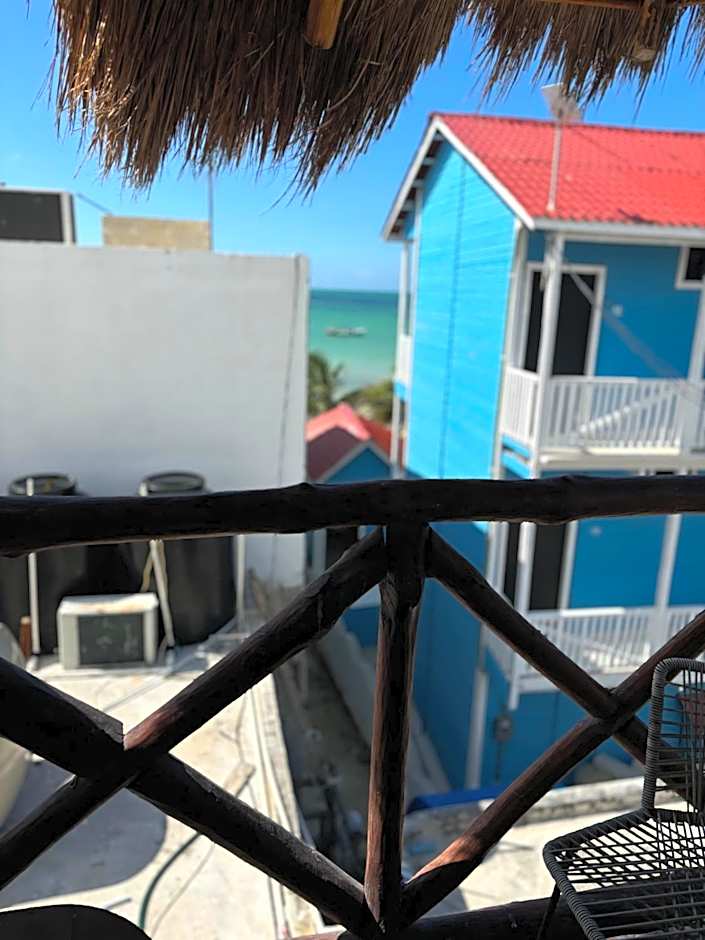 HOTEL MITTOZ HOLBOX