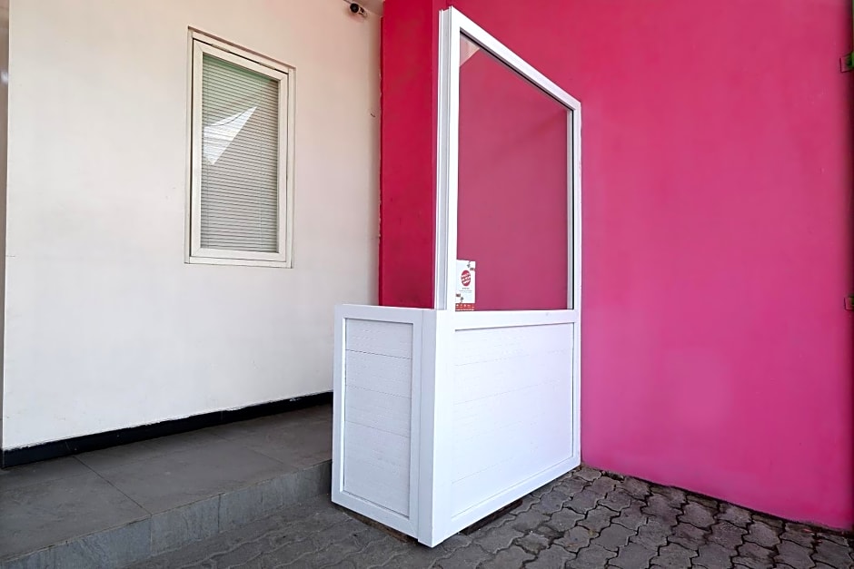 OYO 1815 Gatsu Residence