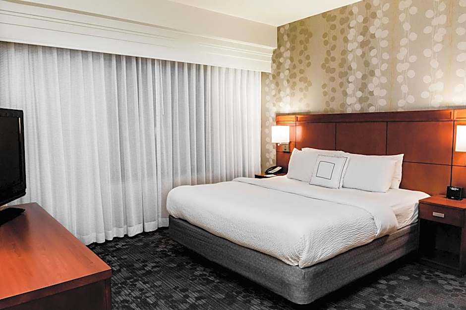 Courtyard by Marriott Lafayette