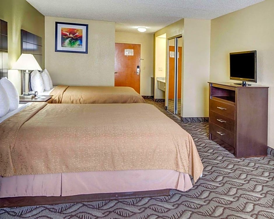 Quality Suites Baton Rouge East - Denham Springs