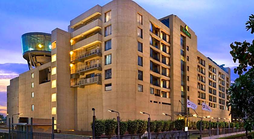 Savoy Suites Manesar