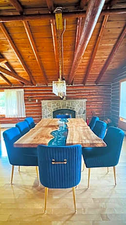 Lakewoods Cottage