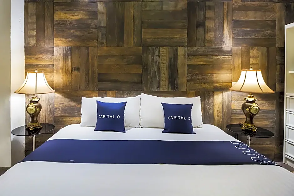 Capital O Hotel 522