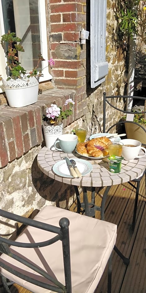 Sweeting's B & B Chailland