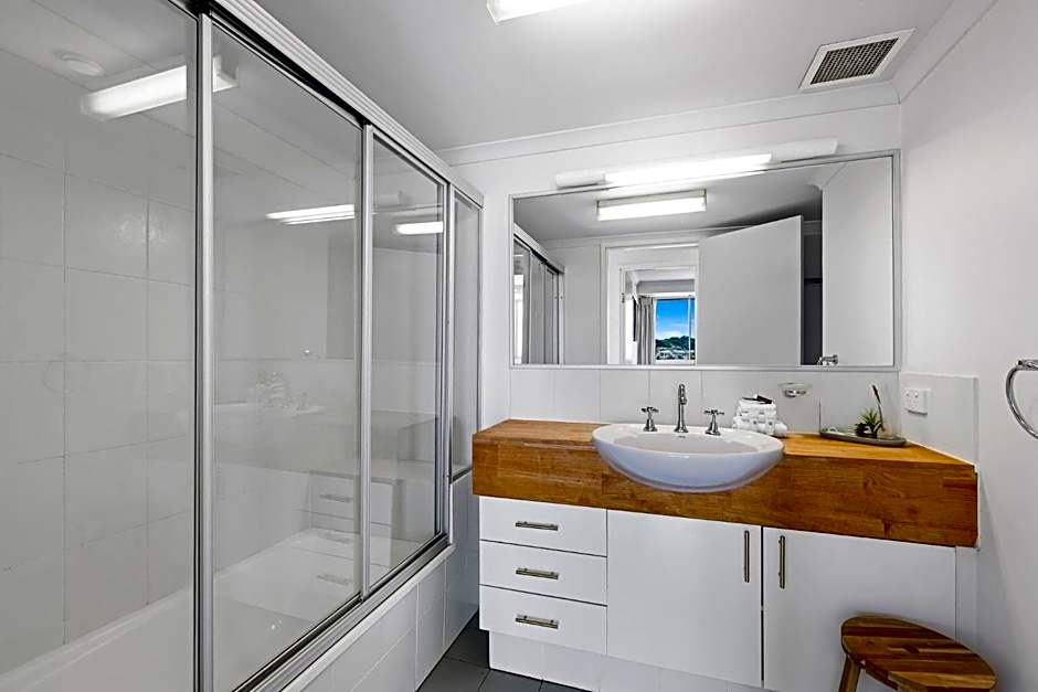 Points North Apartments