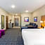 La Quinta Inn & Suites by Wyndham San Antonio Alamo City