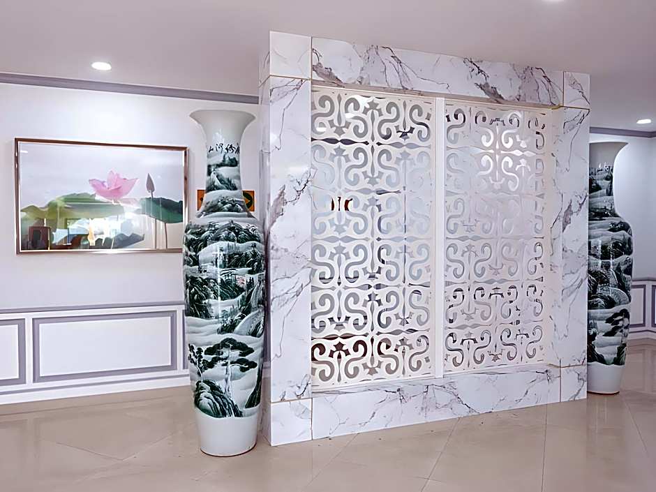 B2 Nakhon Si Thammarat Premier Hotel