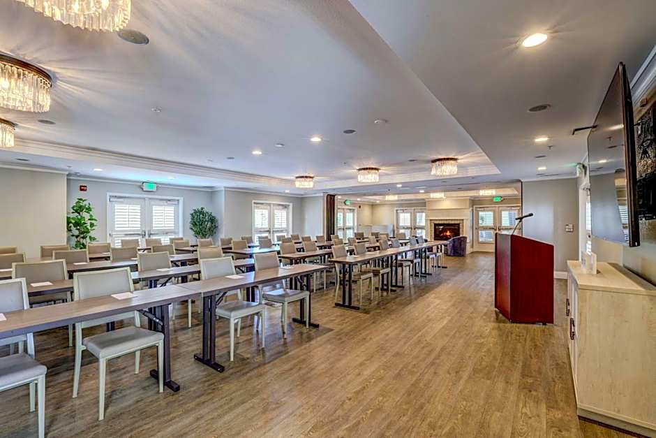 The Lodge at Healdsburg, tapestry Collection by Hilton