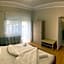 Pingvin Cukrászda Apartman felső szint
