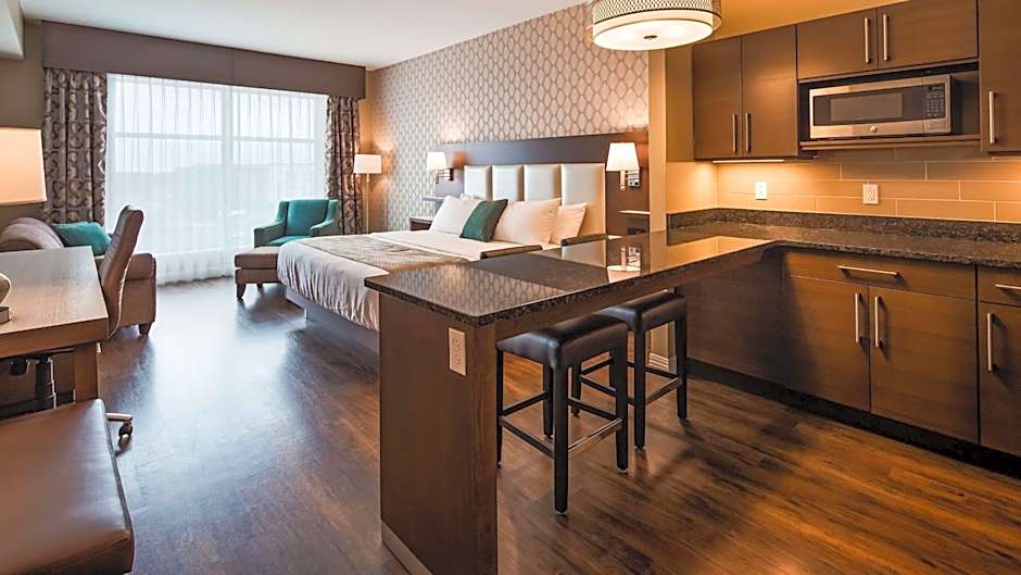 BW Plus St. John's Airport Hotel and Suites