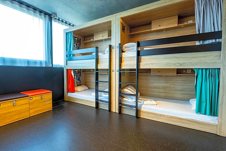 The People - Paris Marais