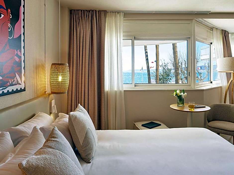 Mercure Saint Raphael Centre PLage