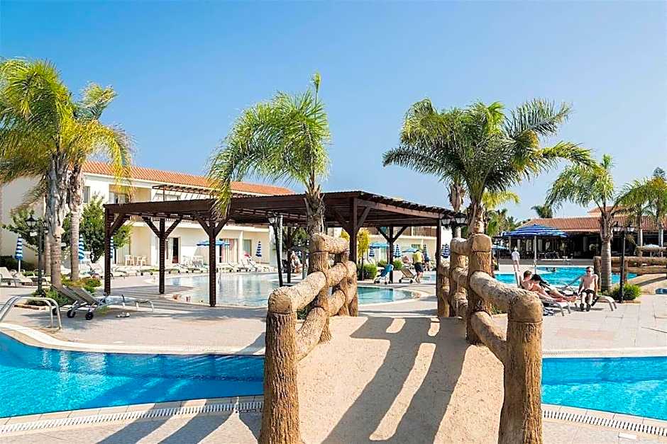 Tsokkos Paradise Holiday Village