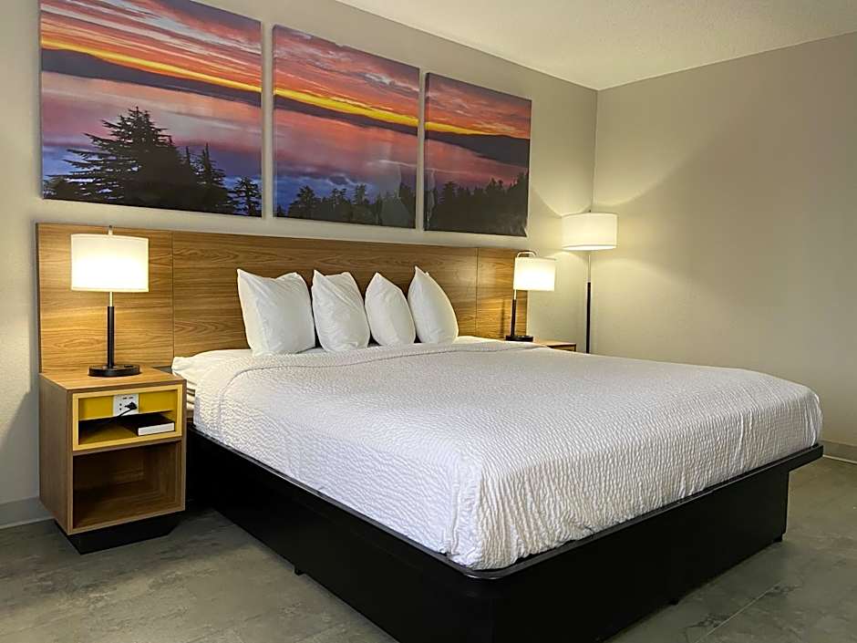 Days Inn by Wyndham Rawlins