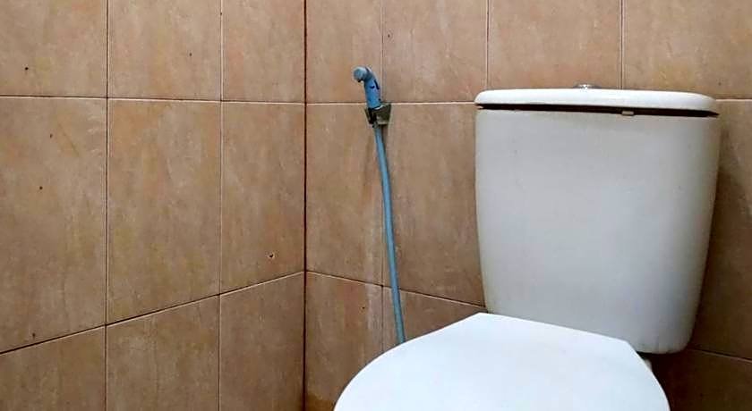 RedDoorz @ Hotel Surabaya Sumenep