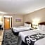 La Quinta Inn & Suites by Wyndham Springfield South