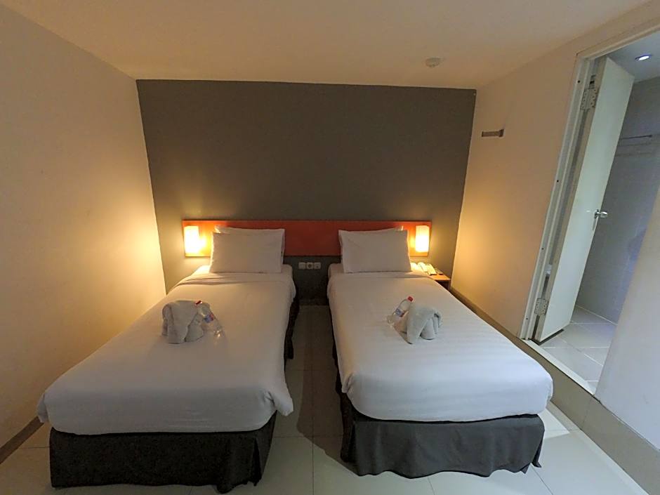 EXPANDER HOTEL Semarang (Formerly CityOne)