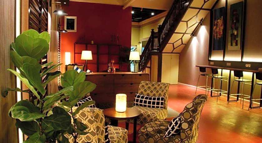 iStay Hotel