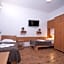 Hostel Evotel