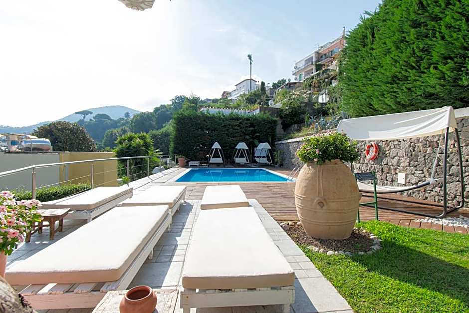 Marina 10 Design Hotel & SPA