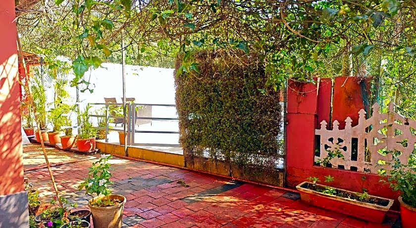 Girassol Service Villa