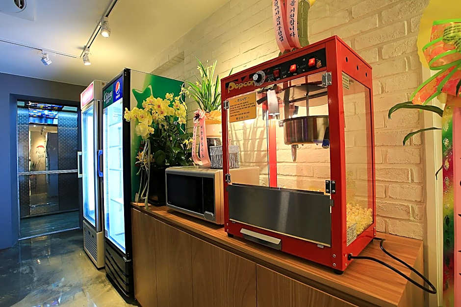 Hotel Yaja Hwajeong Station